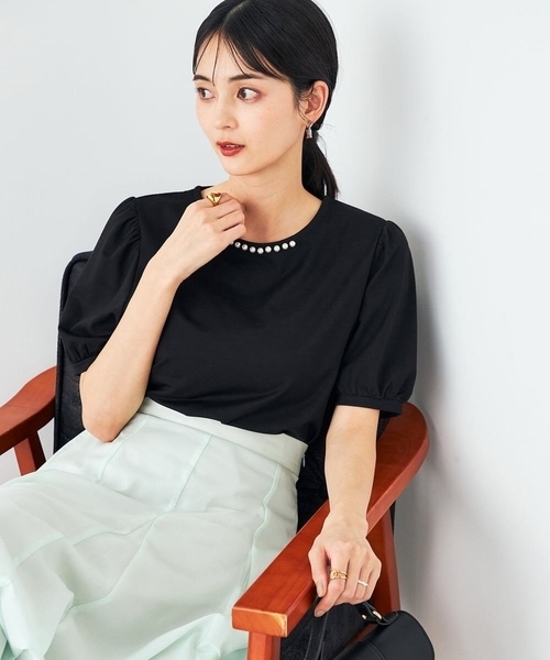 a.v.v(アーヴェヴェ)の「【UVカット】パール調ネックトップス(Tシャツ/カットソー・レディース・ホワイト/グレー系その他/ブラック・34/36/40/42/38)」の18枚目の写真