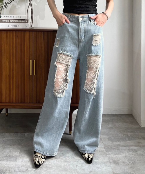 Jewelobe(ジュエローブ)の「レースカバードダメージワイドデニムパンツ(デニムパンツ・レディース・ブルー・S/M)」の2枚目の写真