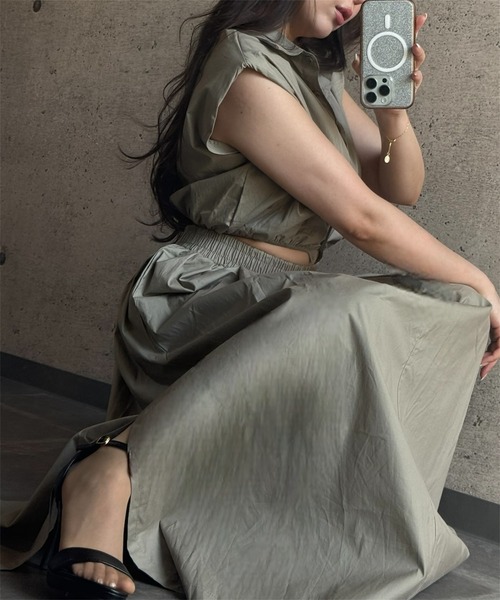 THEODORIC.dy(セオドリックディ)の「コンパクトシャツ&スカートセット(美バランスで魅せるセットアップ)/Compact Shirt & Skirt Set(ワンピース・レディース・ホワイト/ブラック/カーキ・FREE)」の5枚目の写真