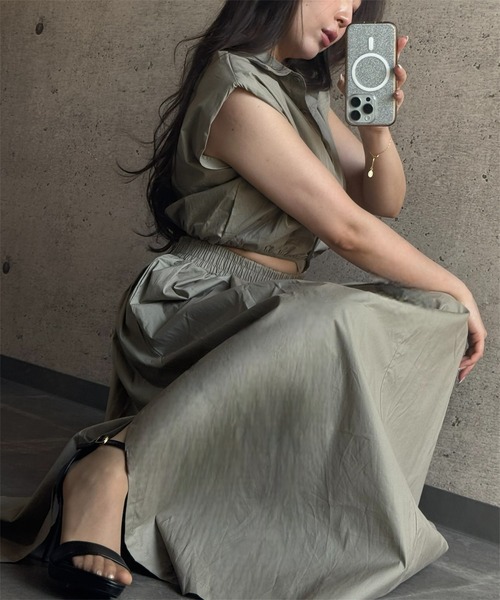 THEODORIC.dy(セオドリックディ)の「コンパクトシャツ&スカートセット(美バランスで魅せるセットアップ)/Compact Shirt & Skirt Set(ワンピース・レディース・ホワイト/ブラック/カーキ・FREE)」の14枚目の写真