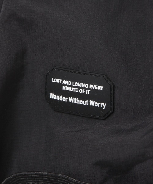 niko and...（ニコアンド）の「カラーコードナップサック（バックパック/リュック・メンズ・ブラック/オフホワイト・FREE）」の7枚目の写真