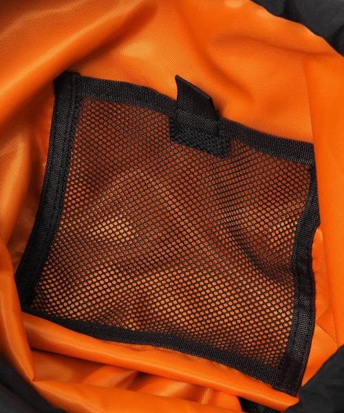 niko and...（ニコアンド）の「カラーコードナップサック（バックパック/リュック・メンズ・ブラック/オフホワイト・FREE）」の14枚目の写真