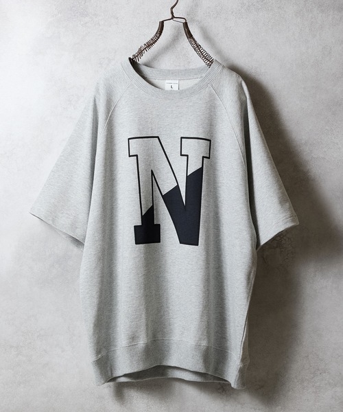 NUMBER (N)INE（ナンバーナイン）の「N-LOGO PRINTED S/S SWEATSHIRT / エヌ ロゴ プリント 半袖 クルーネック スウェット（スウェット・メンズ・ブラック/トップグレー・4/2/3）」の8枚目の写真