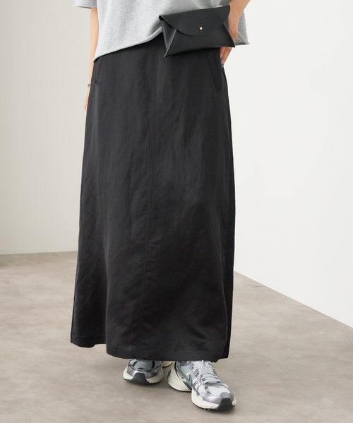 IENA(イエナ)の「L/VISバックサテンリーンスカート(スカート・レディース・ブラック/ホワイト・34/36/38)」の20枚目の写真