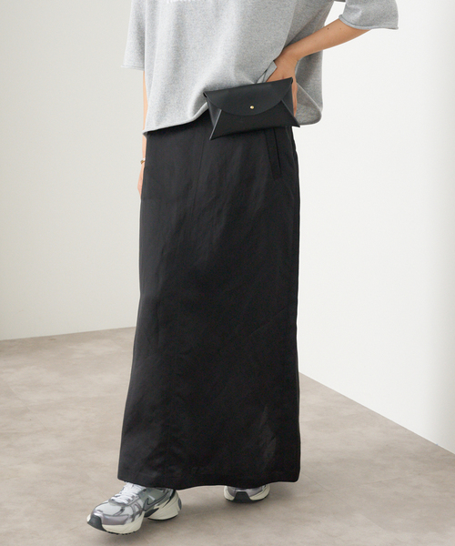 IENA(イエナ)の「L/VISバックサテンリーンスカート(スカート・レディース・ブラック/ホワイト・34/36/38)」の21枚目の写真