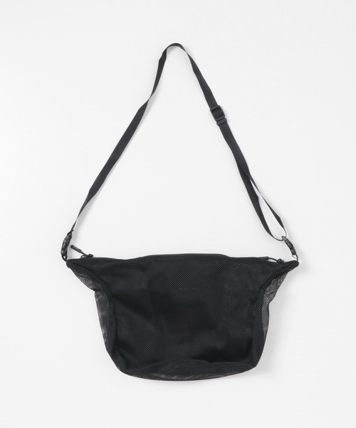 POLeR（ポーラー）の「POLeR　MESH STUFF SHOULDER（ショルダーバッグ・メンズ・ブラック/ブルー系その他・ONE）」の9枚目の写真