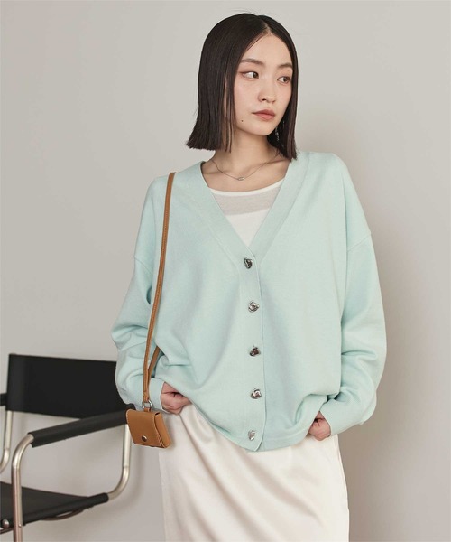 miette（ミエット）の「変形ボタンVネックカーディガン（カーディガン/ボレロ・レディース・アイボリー/ネイビー/ミント/グレー・FREE）」の3枚目の写真
