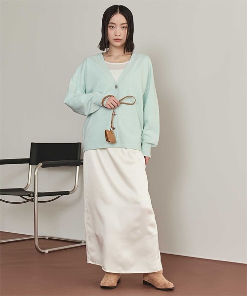 miette（ミエット）の「変形ボタンVネックカーディガン（カーディガン/ボレロ・レディース・アイボリー/ネイビー/ミント/グレー・FREE）」の7枚目の写真