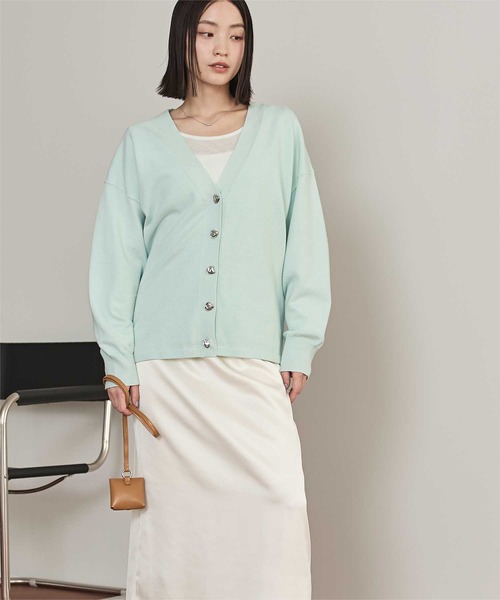 miette（ミエット）の「変形ボタンVネックカーディガン（カーディガン/ボレロ・レディース・アイボリー/ネイビー/ミント/グレー・FREE）」の11枚目の写真