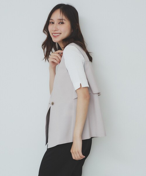 index（インデックス）の「バックフリルデザインジレ/セットアップ可【洗濯機洗い可/接触冷感/吸水速乾/ストレッチ】（ベスト・レディース・ブラック/ライトベージュ/チャコールグレー・36/38/40/42）」の13枚目の写真