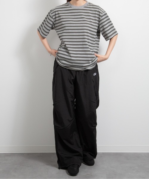 CERCA（チェルカ）の「HALEY PESCA/ワイドレッグ　ストリート　カーゴパンツ（カーゴパンツ・レディース・グレー・SMALL）」の6枚目の写真