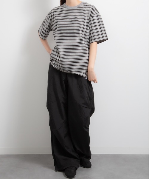 CERCA（チェルカ）の「HALEY PESCA/ワイドレッグ　ストリート　カーゴパンツ（カーゴパンツ・レディース・グレー・SMALL）」の7枚目の写真