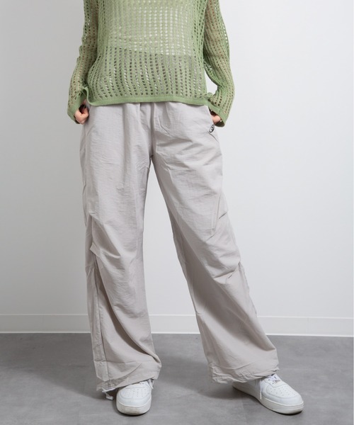 CERCA（チェルカ）の「HALEY PESCA/ワイドレッグ　ストリート　カーゴパンツ（カーゴパンツ・レディース・グレー・SMALL）」の20枚目の写真