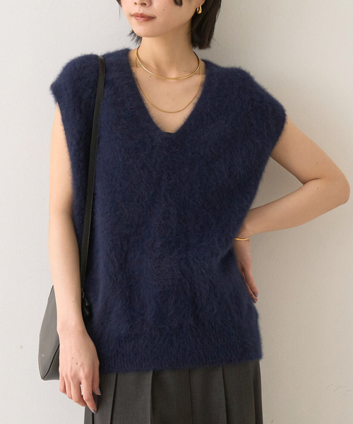 Rouge vif(ルージュヴィフ)の「フォックスウール ニットベスト(ニット/セーター・レディース・アイボリー/ネイビー・フリー)」の2枚目の写真