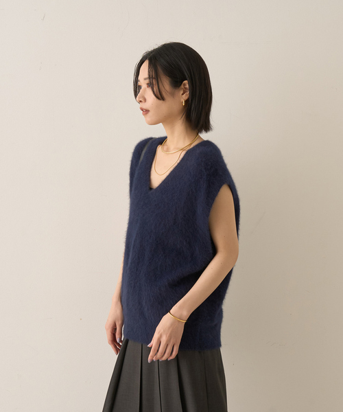 Rouge vif(ルージュヴィフ)の「フォックスウール ニットベスト(ニット/セーター・レディース・アイボリー/ネイビー・フリー)」の12枚目の写真