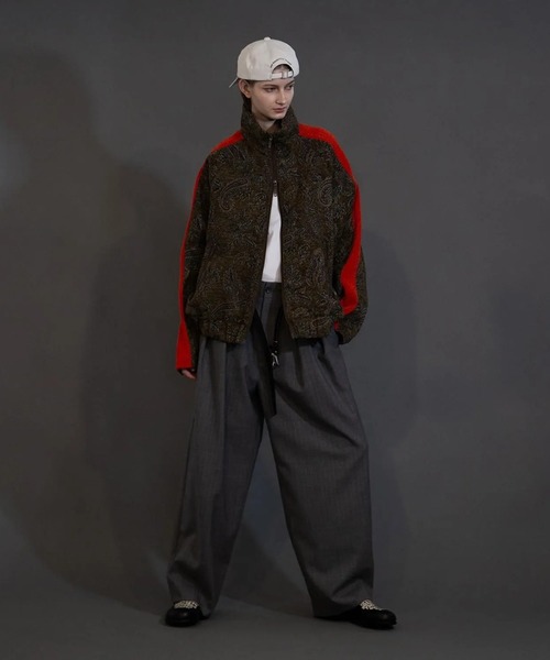 my beautiful landlet（マイビューティフルランドレット）の「【my beautiful landlet】 STRIPE WOOL TUCK WIDE PANTS（スラックス・メンズ・グレー/ネイビー/ブラック・1/2/0）」の3枚目の写真