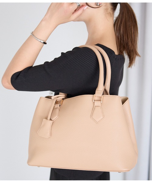 GUSCIO（グッシオ）の「【グッシオ　ゴールドラベル】２WAYショルダーバッグ（ショルダーバッグ・レディース・グレー/アイボリー/ブラック/ベージュ系その他・FREE）」の4枚目の写真