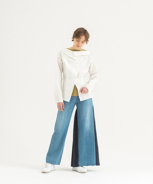 soduk（スドーク）の「pleats hem denim trousers（デニムパンツ・レディース・ブルー・SMALL/MEDIUM）」の2枚目の写真