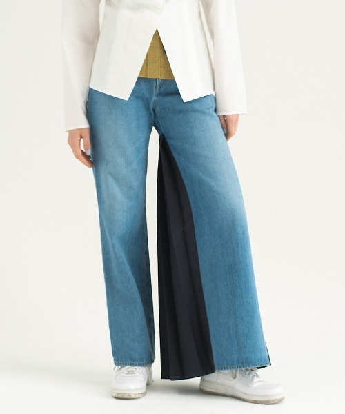 soduk（スドーク）の「pleats hem denim trousers（デニムパンツ・レディース・ブルー・SMALL/MEDIUM）」の3枚目の写真