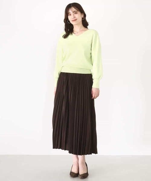 OFUON le MK（オフオンルエムケー）の「ピーチサテンプリーツスカート/洗える（スカート・レディース・ブラウン/ベージュ・36/38/40）」の9枚目の写真