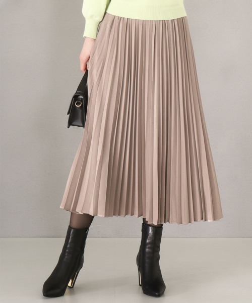 OFUON le MK（オフオンルエムケー）の「ピーチサテンプリーツスカート/洗える（スカート・レディース・ブラウン/ベージュ・36/38/40）」の2枚目の写真