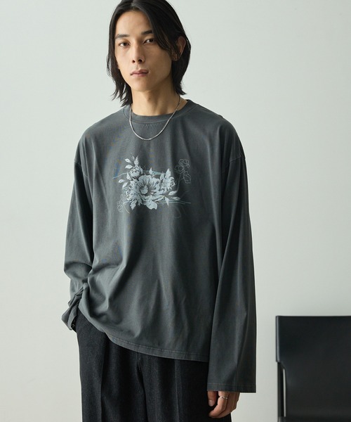 EMMA CLOTHES（エマクローズ）の「〈速乾〉ピグメント加工アートグラフィックプレーティングオーバーサイズロングスリーブTee（Tシャツ/カットソー・メンズ・ホワイト系/ブラック系/スミクロ/オフホワイト・L/M）」の4枚目の写真