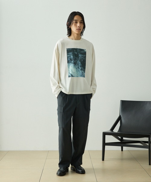EMMA CLOTHES（エマクローズ）の「〈速乾〉ピグメント加工アートグラフィックプレーティングオーバーサイズロングスリーブTee（Tシャツ/カットソー・メンズ・ホワイト系/ブラック系/スミクロ/オフホワイト・L/M）」の11枚目の写真