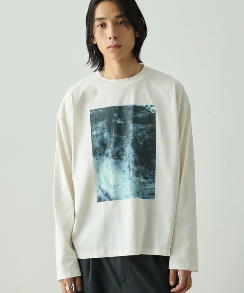 EMMA CLOTHES（エマクローズ）の「〈速乾〉ピグメント加工アートグラフィックプレーティングオーバーサイズロングスリーブTee（Tシャツ/カットソー・メンズ・ホワイト系/ブラック系/スミクロ/オフホワイト・L/M）」の20枚目の写真