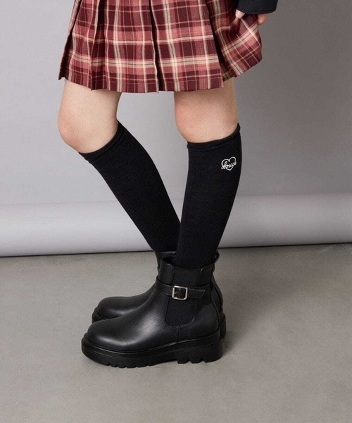 a.v.v（アーヴェヴェ）の「[KIDS]ハート刺繍ニーハイソックス（ソックス/靴下・キッズ・ブラック/グレー・23/20）」の7枚目の写真