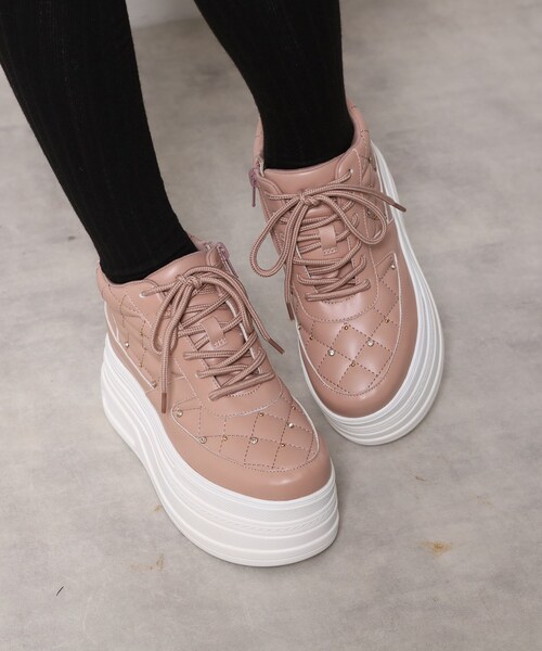 ESPERANZA（エスペランサ）の「きゅんフィット厚底フラットキルティングスタッズスニーカー（スニーカー・レディース・ホワイト/ピンク系/ブラック・S/M/L/LL）」の10枚目の写真