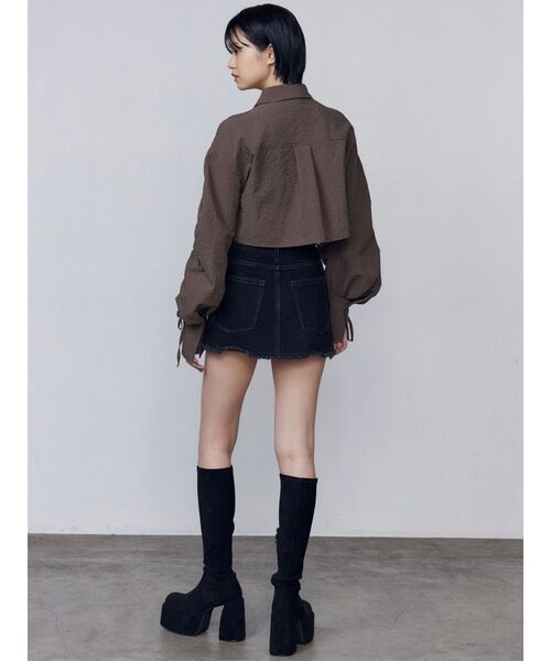 EMODA(エモダ)の「ストリングリボンショートシャツ(シャツ/ブラウス・レディース・ホワイト/ブラウン/ブルー・FREE)」の14枚目の写真