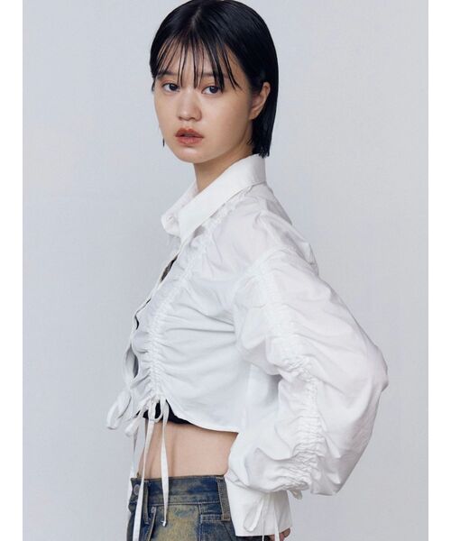 EMODA(エモダ)の「ストリングリボンショートシャツ(シャツ/ブラウス・レディース・ホワイト/ブラウン/ブルー・FREE)」の20枚目の写真