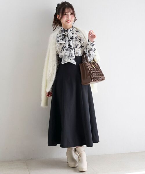 MAJESTIC LEGON（マジェスティックレゴン）の「きらふわレーシーパターンカーデ（カーディガン/ボレロ・レディース・ブラック/ピンク/ブルー/アイボリー/ボルドー・MEDIUM）」の10枚目の写真