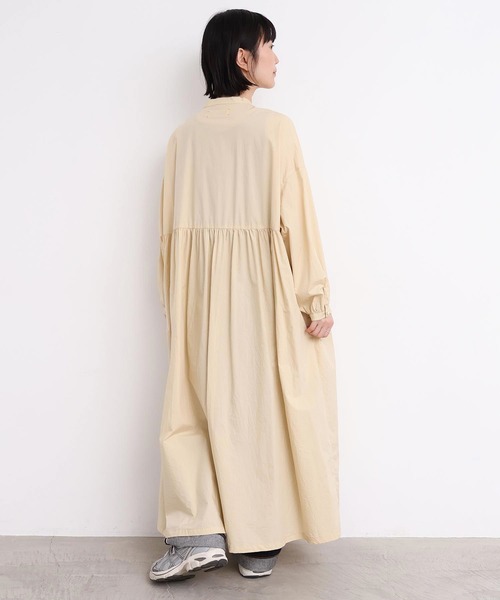 l'atelier du savon（アトリエドサボン）の「_タイプライターころころボタンワンピース（ワンピース・レディース・ホワイト/グリーン/ブラック/イエロー・FREE）」の12枚目の写真