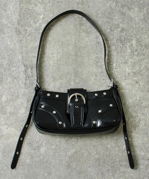 ANAP（アナップ）の「フロント ベルト スタッズ デザイン ショルダー バッグ（ショルダーバッグ・レディース・ブラック/ブラウン/ピンク・ONE SIZE）」の6枚目の写真