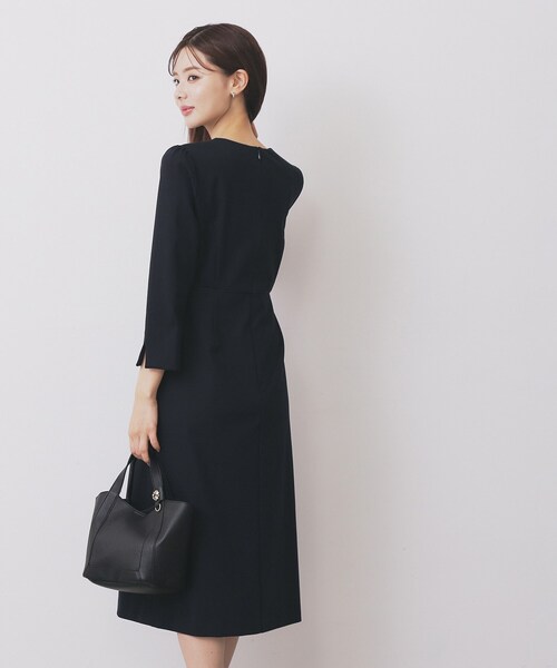 index（インデックス）の「ストレッチキーネックワンピース【洗濯機OK/イージーアイロン】（ワンピース・レディース・ブラック系1/ブラック/ネイビー・40/36/42/38）」の8枚目の写真