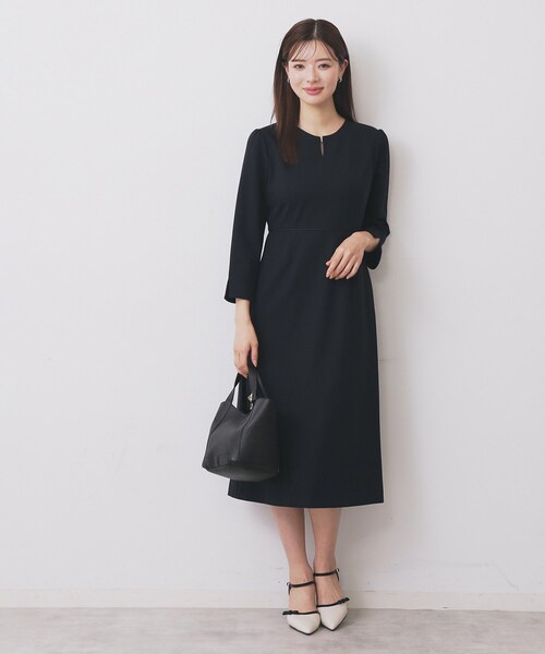 index（インデックス）の「ストレッチキーネックワンピース【洗濯機OK/イージーアイロン】（ワンピース・レディース・ブラック系1/ブラック/ネイビー・40/36/42/38）」の9枚目の写真