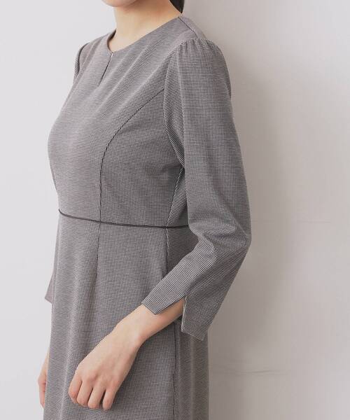 ストレッチキーネックワンピース【洗濯機OK/イージーアイロン