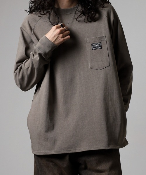 BIG MIKE(ビッグマイク)の「BIG MIKE 10OZ 3 Pocket L/S Tee 10オンス コットン ポケットロングスリーブTシャツ(Tシャツ/カットソー・メンズ・ナチュラル/チャコール/アッシュグレー・L/XL/M)」の16枚目の写真