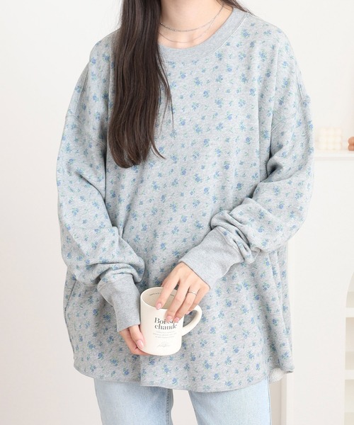 JEMORGAN(ジェーイーモーガン)の「JEMORGAN 花柄ガーゼ裏毛クルーネック(Tシャツ/カットソー・レディース・アイボリー系2/アイボリー系3/グレー系/アイボリー系1/グレー系1・FREE)」の2枚目の写真