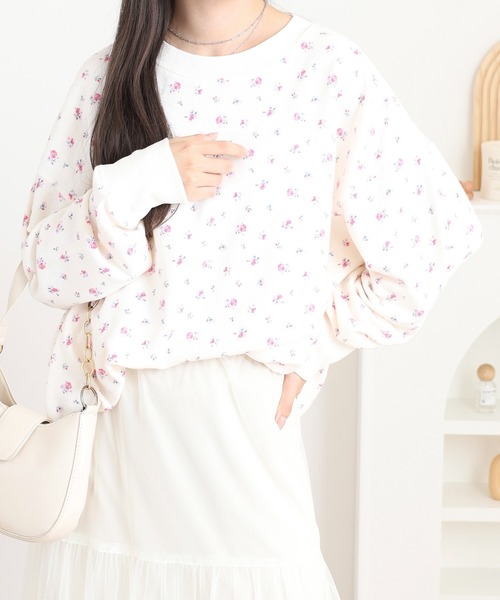 JEMORGAN(ジェーイーモーガン)の「JEMORGAN 花柄ガーゼ裏毛クルーネック(Tシャツ/カットソー・レディース・アイボリー系2/アイボリー系3/グレー系/アイボリー系1/グレー系1・FREE)」の4枚目の写真