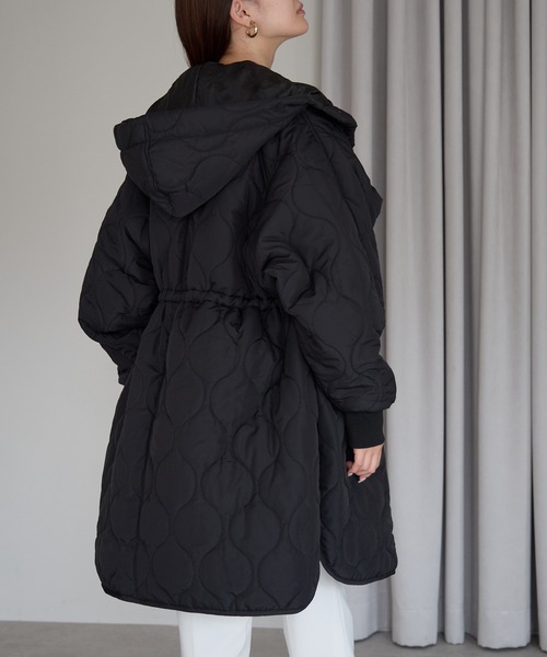 PREFERIR(プレフェリール)の「キルティング フードモンスターコート(ダウンジャケット/コート・レディース・ブラック/オフホワイト・MEDIUM)」の12枚目の写真