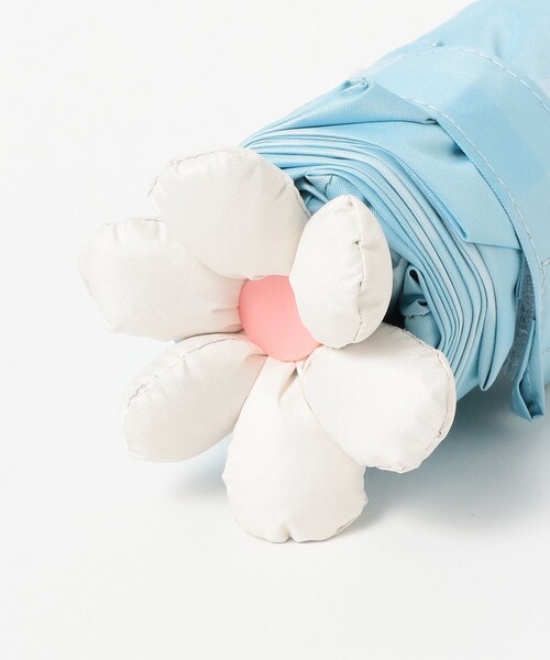 Ray BEAMS（レイビームス）の「フラワー チェック 晴雨兼用 折りたたみ傘（長傘・レディース・ブラック/サックスブルー・ONE SIZE）」の9枚目の写真