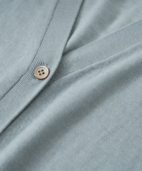 RIVE DROITE（リヴドロワ）の「【MYSELFbyRD（マイセルフバイリヴドロワ）】ニットカーディガン（カーディガン/ボレロ・レディース・ベージュ/サックスブルー・FREE）」の6枚目の写真