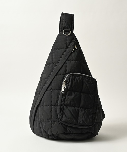ADAM PATEK(アダムパテック)の「『ADAMPATEK』square quilt sling bag(ボディバッグ/ウエストポーチ・メンズ・ブラック/グレー・FREE)」の1枚目の写真