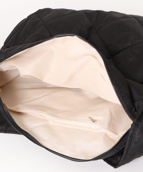 H.TOKYO（エイチトウキョウ）の「【BIGサイズ/軽くて大容量】キルティング ショルダーバッグ（ショルダーバッグ・レディース・ブラック/ブラウン/カーキ・FREE）」の19枚目の写真