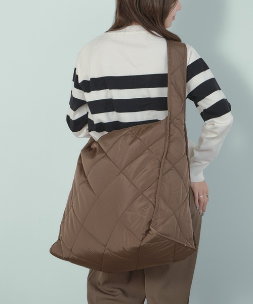 H.TOKYO（エイチトウキョウ）の「【BIGサイズ/軽くて大容量】キルティング ショルダーバッグ（ショルダーバッグ・レディース・ブラック/ブラウン/カーキ・FREE）」の10枚目の写真