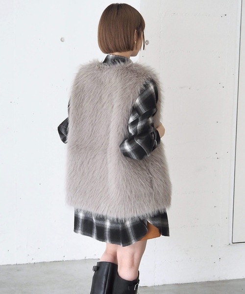 尻尾付きシルバーフォックス　ベスト セール】ロングフォックスファーベスト（ベスト）｜tiptop（ティップ