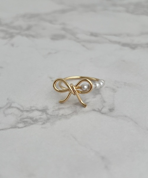 sowang（ソワン）の「リボンモチーフパールリング（リング・レディース・ゴールド/シルバー・FREE）」の8枚目の写真