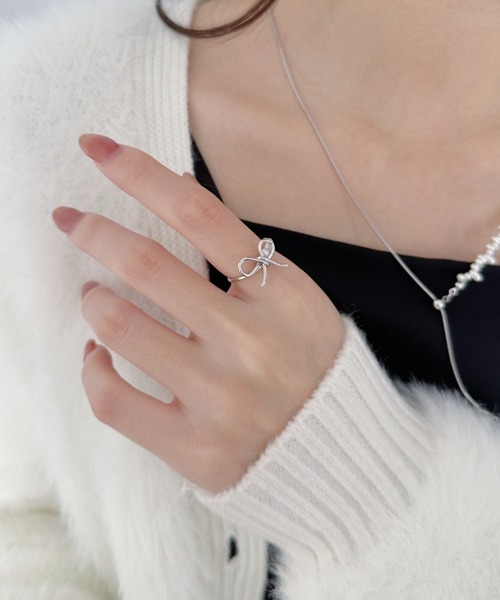 sowang（ソワン）の「リボンモチーフパールリング（リング・レディース・ゴールド/シルバー・FREE）」の5枚目の写真